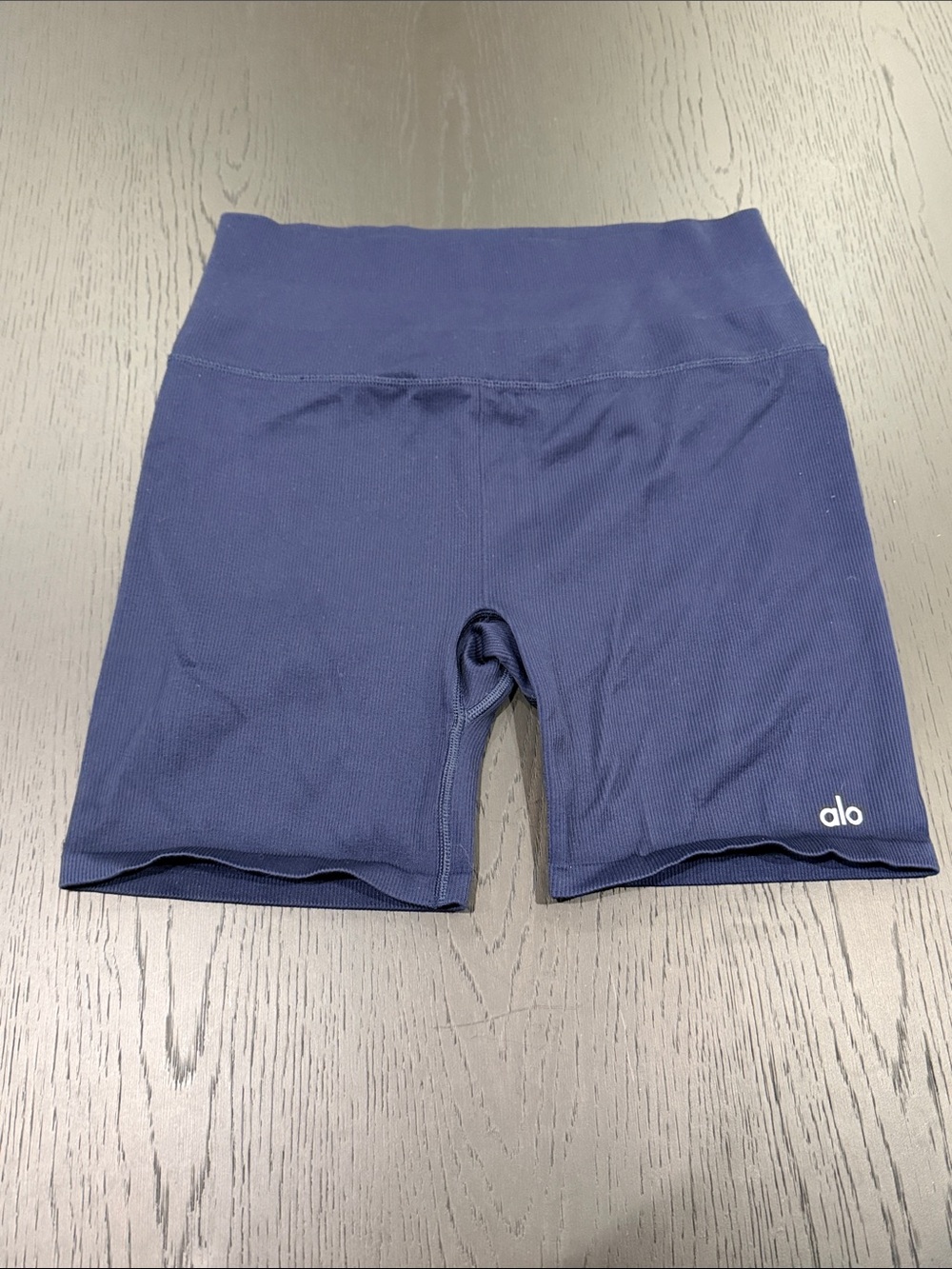 ALO 5 Inch Seamless Ribbed Favorite Shorts